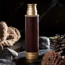 1支海盗主题单筒望远镜，30毫米物镜，12毫米目镜，三节可伸缩设计，10倍放大倍率，小巧便携，适合养蜂、观鸟、狩猎、钓鱼、露营等户外活动，也是理想的生日礼物。