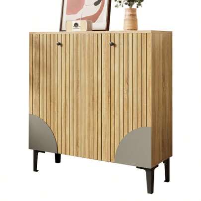 Modern Shoe Cabinet Measuring 90x32x94 Cm In Wood Imitation With Three Doors, Storage Space And Shelf: Light Entrance Furniture With Black Frame, Vertical Structure And Gray Decoration.