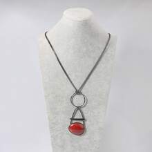 1件复古长款几何树脂吊坠项链，配合金链，适合女士日常佩戴 - 酒紅色 - 查看 4