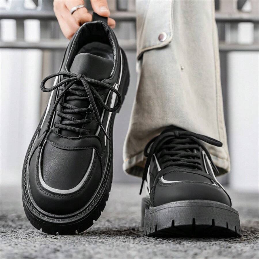 Zapatos de cuero para hombres, diseño nuevo 2025, zapatos casuales de punta ancha tipo Derby, estilo único de peluquero, adecuados para todas las estaciones - Negro - Ver 1
