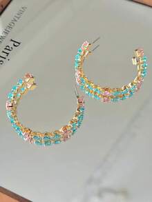 1 par de aretes de aro en forma de C con incrustaciones de circonita rosa y azul en tono dorado, aretes de medio aro con cristales coloridos brillantes, joyería de moda para fiestas de mujer - Dorado - View 6
