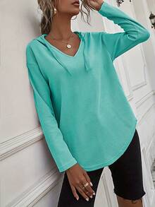 V-Neck Hooded Long Sleeve Top (Multiple Colors),Relaxed-Fit Hoodie With Drawstring & Curved Hem,Waffle-Knit V-Neck Hooded Pullover-Women's Long-Sleeve Tops - Women's Hoodies - Essential Cardigans - Waffle Knit Hoodies - Women's Knitwear,Waffle Knit Hoodie,V-Neck Hooded Sweatshirt, Oversized Waffle Hoodie,,Solid Color Waffle Knit Hoodie,Casual V-Neck Waffle Hooded Top,Soft Waffle Knit Hooded Pullover,Y2k Waffle Knit Hoodie, Relaxed Fit Waffle Hoodie, Versatile Waffle Knit Hooded Blouse - 綠色 - 查看 4