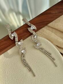 不对称水钻流苏长耳环，欧美风格 - 銀色 - 查看 5