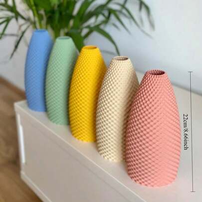 3D Printed Honeycomb-Shaped Water Droplet Vase. Available In Multiple Colors. Suitable For Nordic-Inspired Interior Decoration For Homes, Desks, And As An Arrangement Tool For Flower Arrangements. An Exquisite Decorative Item For Living Rooms And Study Areas. A Practical And Good-Looking Daily Item.