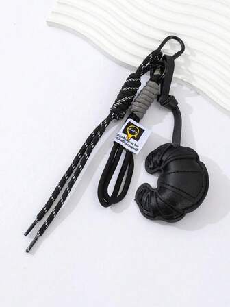 This Fashionable And Cute Ox Horn Shaped Handbag Comes With A Carabiner Keychain, Suitable For Autumn And Winter Seasons. The Solid Color Ox Horn Bag Is Designed With A Stylish Woven Rope, Serving As A Fashionable Bag Charm As Well As A Creative Keychain, Also A Great Accessory For Women's Outfits.