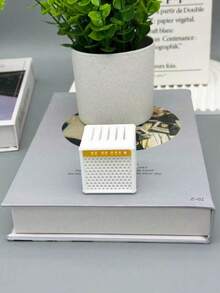 1pc Guitar Pick Holder (Multiple Colors Available), Does Not Include Picks, Minimalist High-End Decorative Style, Creative Music Accessory, Desktop Guitar Pick Storage Box, Suitable For 0.062 Inch And Thinner Picks, Game Accessory Storage Box, Durable Space-Saving Design - Multicolor - View 4