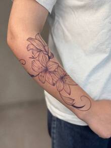 2 Packs Temporary Tattoo Stickers, 1 Regular Design & 1 Herbal Design, Both Feature Delicate Black Line Art Depicting Realistic Lily Flower Patterns, Suitable For Parties, Weddings And Special Occasions. Floral Themed Temporary Tattoos, Party Accessories, Naturally Inspired Design. - Black - View 6