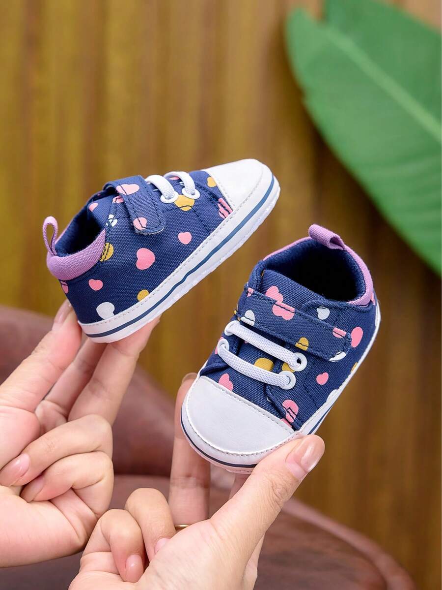 0-1 Year Old Infant Casual Canvas Shoes, Soft Sole Indoor Toddler Shoes With Heart Pattern, Spring/Autumn