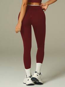UONNOU Y2K Contrast Trim Gym Set | Butt-Lifting Leggings & Sports Bra - Burgundy - View 9