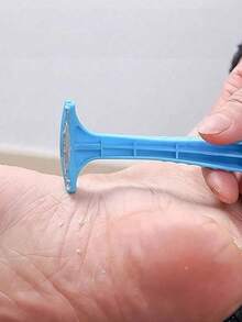 13/6/3/1 件套足部去茧器套装，包含去茧器、收纳袋、整理盒和容器。专业足部护理工具，可去除死皮、老茧和皲裂的脚后跟，是理想的礼物。 - 粉色 - 查看 7