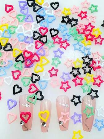 50 piezas de accesorios para uñas en forma de corazón hueco y colorido, accesorios de resina en forma de estrella de cinco puntas con fondo plano y luminoso, accesorios para uñas en forma de estrella de cinco puntas, accesorios para uñas de resina con forma de estrella multicolor, accesorios para uñas con forma de estrella hueca
