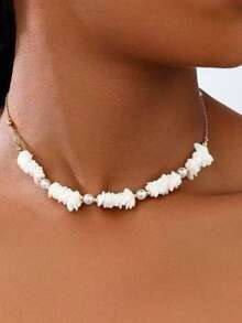 1pc Fashion Asymmetrical Shell Pendant Necklace For Women, Seashell Choker Necklace, Versatile For Vacation & Daily Wear - White - View 2