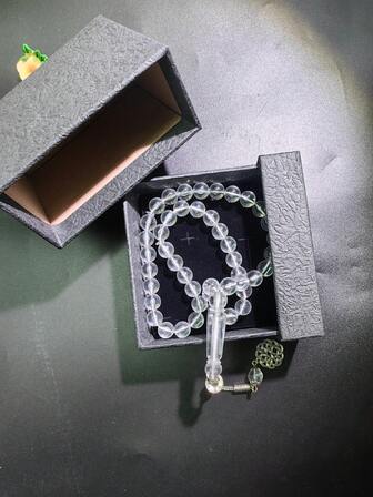 1 pieza Elegante caja de regalo negra con extracción, que contiene 1 pieza Pulsera de cuentas exquisita de 10 mm para hombre, caja de regalo de lujo adecuada para (Ramadán, Año Nuevo, regalos para amigos y familiares)