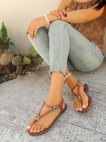 女士波西米亚风人字拖，软底平底防滑沙滩凉鞋，夏季必备 - 棕色 - 查看 6