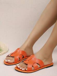 Sandalias deslizantes con tiras cruzadas en naranja, hechas de material naranja brillante con tiras cruzadas y decoración de lazo - Naranja - Ver 5