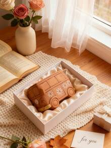 这款专为植物爱好者设计的创新树脂花盆，既可作为小型多肉植物的实用花盆，又可作为装饰品，是点缀桌面或家居花园的理想之选。花盆采用耐用树脂制成，兼具实用性和美观性，为植物爱好者提供了一种时尚的方式来展示室内绿植，同时为任何生活空间增添一丝自然优雅的气息。 - 彩色 - 查看 4