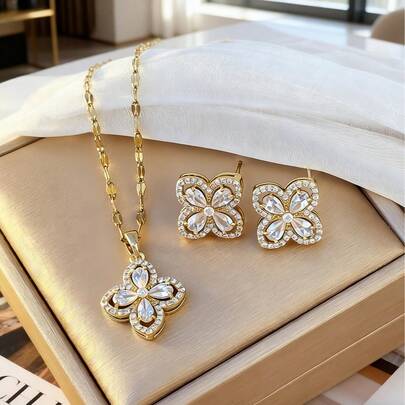 18K Gold-Plated Copper Material Inlaid With Artificial Zirconia, Clover Lucky Grass Diamond Necklace, Earrings, Daily Light Luxury Matching, Shiny New Year Gift, Valentine's Day Romantic Gift, Ramadan Luxury Gift