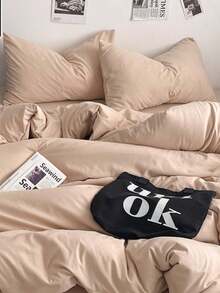 Dieses Bettwäsche-Set beinhaltet 4 Teile (1 Bettbezug, 1 Spannbettlaken und 2 Kissenbezüge, ohne Bettdecke). Es ist weich und bequem, für alle Jahreszeiten geeignet und damit eine ideale Wahl für Schlafzimmer und Gästezimmer. Es eignet sich auch hervorragend als Geschenk. - Milchkaffeefarbe - Übersicht 4