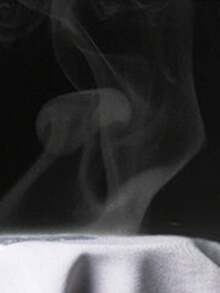 男士休闲运动轻便夹克，网眼拼接，反光条，拉链前襟，适合跑步、健身和日常穿着 - 春夏款 - 黑色 - 查看 5