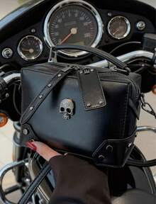 Niche Design Punk Motorcycle Style Skull Hand Bag, Fashionable Rivet Decoration Gothic Style Shoulder Bag, Halloween Dark Cool All-Match Solid Color Messenger Bag, Suitable For Halloween Activities Cosplay Party, Halloween Purse, Perfect For Fancy Party Halloween Fashion & Gothic Fashion, Best Halloween Gifts For Women - màu đen - Xem 2