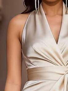 Đầm hở vai cổ yếm cỡ lớn thanh lịch, phong cách sang trọng cao cấp - Màu be - Xem 3