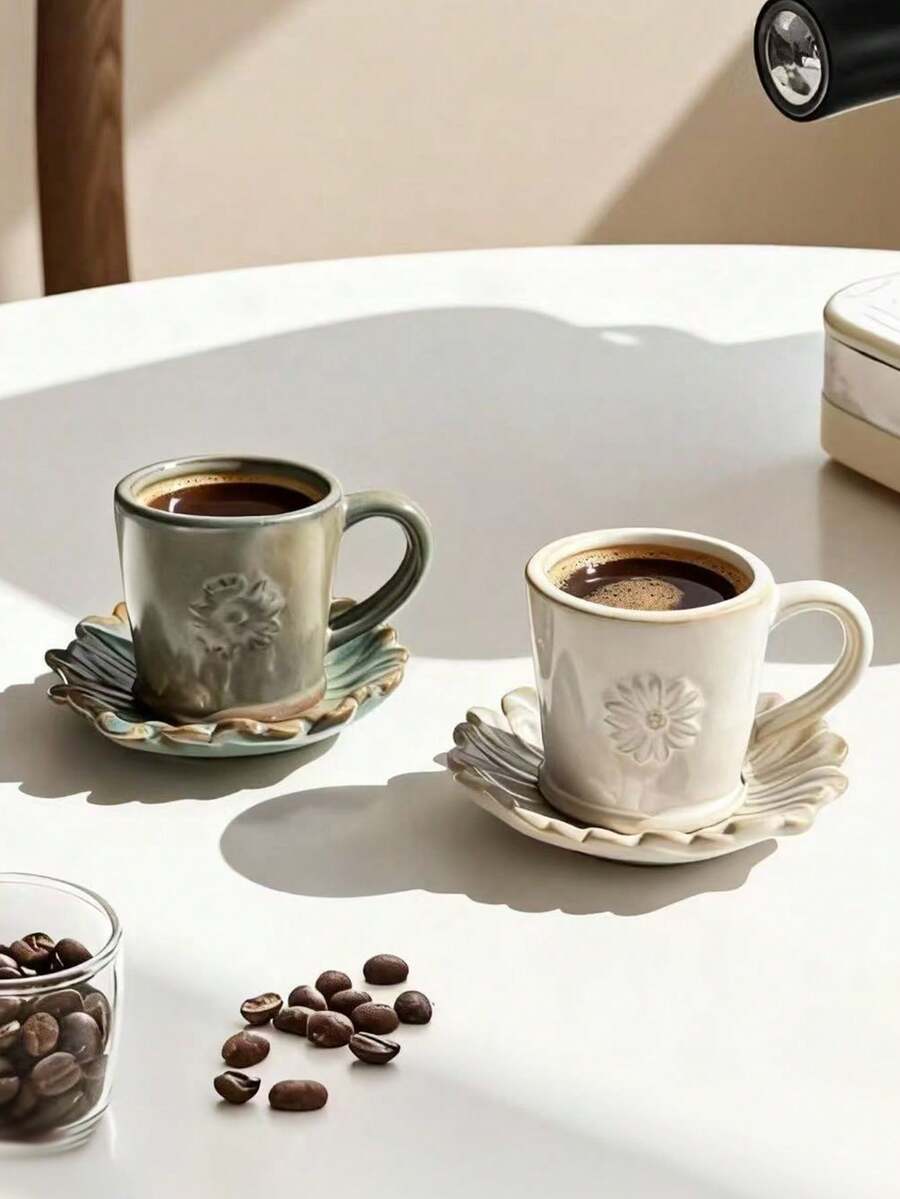 一套咖啡杯+碟，创意复古浮雕花卉图案浓缩咖啡杯碟，独特陶瓷咖啡杯套装，适用于咖啡馆、客厅、餐厅、甜品店