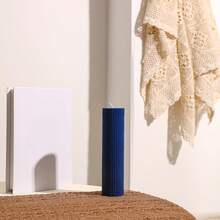 1.96-7.87英寸北欧蓝条纹装饰蜡烛，直径1.96英寸。复古风格高端圆柱形香氛蜡烛，适合家居装饰、烛台礼品，营造浪漫氛围，可用作装饰蜡烛、家用烛台、婚礼蜡烛、香氛蜡烛和女士礼物。 - 彩色 - 查看 8