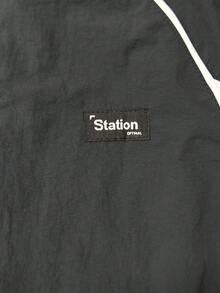 男士休闲运动美式撞色拼接抽绳可调节立领长袖夹克 - 深灰色 - 查看 4