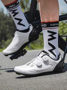 新款男士专业骑行鞋，配备稳固绑带和卓越抓地力。非常适合户外骑行爱好者，为公路和山地骑行提供舒适性和稳定性。这款高性能骑行鞋将提升您的骑行体验。 - 白色 - 查看 6