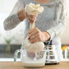 Worlds Best Reusable Organic Cotton Muslin Fine Mesh Straining Bags - Set of 4 L, S, XS nut milk, cold brew, coffee, loose leaf tea infuser, food pulp strainer - Juego de 4 (L, M, S, XS) - Ver 4