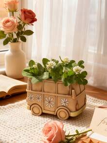 这款专为植物爱好者设计的创新树脂花盆，既可作为小型多肉植物的实用花盆，又可作为装饰品，是点缀桌面或家居花园的理想之选。花盆采用耐用树脂制成，兼具实用性和美观性，为植物爱好者提供了一种时尚的方式来展示室内绿植，同时为任何生活空间增添一丝自然优雅的气息。 - 彩色 - 查看 7