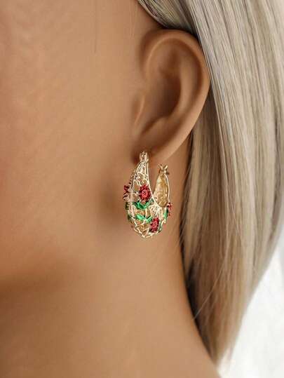 1 Đôi bông tai kim loại mạ vàng thời trang, chạm khắc hình hoa rỗng, dành cho nữ, kiểu dáng thanh lịch, thích hợp cho các dịp kỷ niệm hoặc tiệc tùng.