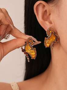 A Pair Of Elegant Retro Butterfly Glass Bead Earrings With Gold-Plated Zinc Alloy Pendant Earrings Suitable For Women's Spring Festival Jewelry, Suitable For Party And Celebration Accessories Matching - 彩色 - 查看 15