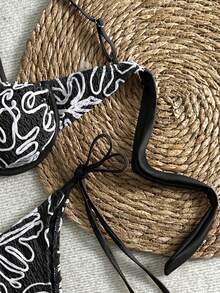 Women's Embroidered Crochet Bikini Set Featuring Underwire Bra And Side Tie Bottoms For A Chic Beach Look - Black - View 3