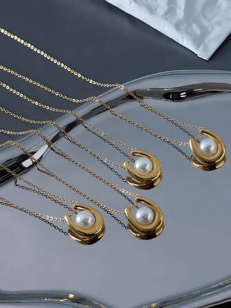 1 件 U 形马蹄形珍珠法国不锈钢简约高端项链，设计独特，适合作为母亲节礼物、生日礼物、圣诞礼物、新年礼物或节日礼物。