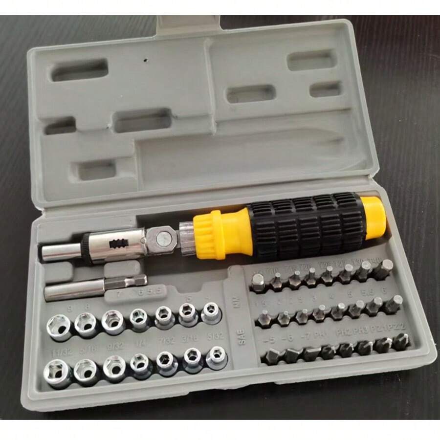 多功能螺丝刀五金工具套装，包括批头、套筒和扳手