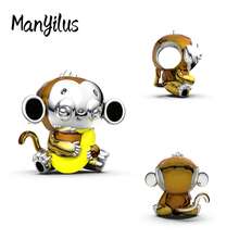 Manyilus 原创 925 纯银动物吊坠系列，包含猫头鹰吊坠、猫咪吊坠、兔子吊坠、可爱猴子吊坠珠、黄色小蜜蜂吊坠、独角兽吊坠珠、驯鹿吊坠、心形可爱狗狗吊坠珠、圣诞棕色斑点小鹿吊坠珠、宇航员手捧行星吊坠珠。适用于手链和项链。 - 彩色 - 查看 5