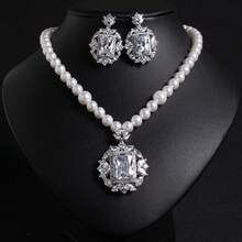 3 Pieces/Set Of Crystal Colored Stone Pendant Necklace Earrings Set, Fashionable And Luxurious, Suitable For Women's Gatherings Or Banquets