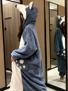 狼图案连帽浴袍，女士狼毛绒浴袍，舒适冬季狼图案连帽睡衣，可爱卡通浴袍，柔软毛绒材质，长袖带口袋，适合居家休闲穿着，春冬季卡通睡袍，舒适家居服，趣味设计，毛绒材质，成人款浴袍，家居服套装，适合新年派对穿着，情人节礼物，浴室装饰 - 彩色 - 查看 3