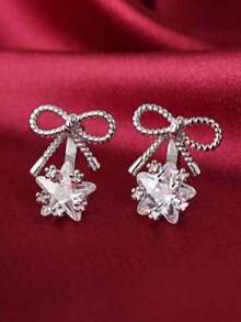 优雅的多层水晶蝴蝶星形吊坠耳环，浪漫闪亮的珠宝，适合搭配圣诞礼服、毛衣和日常佩戴，精致的摇曳吊坠设计，充满节日氛围。 - 星星蝴蝶結耳釘 - 查看 3