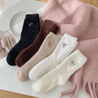 5 Pairs/Pack Women's Spring, Autumn And Winter Thick Warm Plus Velvet Cute Solid Color Heart-Shaped Pattern Mink Velvet Socks Simple Solid Color Mid-Tube Socks