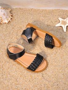 1 Pair Girls' Black Woven Strap Sandals, Synthetic Leather Upper, Soft & Skin-Friendly, Adjustable Strap Design, Open Toe Low-Top Style, Flat, Retro Casual Look, Suitable For Summer Beach Vacation And Daily Wear - Black - View 2