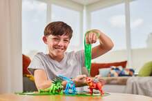 ZURU Robo Alive Dino DNA, Light Up Dinosaur Toy With Squishy Slime Play & Battery Power, Surprise Unboxing Kids Gift (Random)