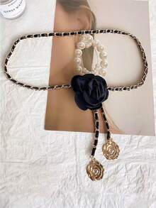 Cinto feminino casual elegante de estilo urbano com flor de camélia em PU (poliuretano), cinto de corrente floral, acessório de cintura sofisticado e exclusivo para vestidos.