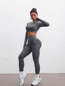 无缝底豹纹运动长袖衬衫。长裤套装 - 深灰色 - 查看 6