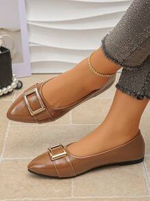 女士平底鞋,尺码 35-45,优雅纯色时尚金属链舒适平底鞋,适合办公室和户外活动,春秋新款百搭棕色 PU 一脚蹬乐福鞋 - 棕色PU - 查看 3