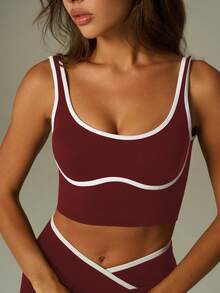 UONNOU Y2K Contrast Trim Gym Set | Butt-Lifting Leggings & Sports Bra - Burgundy - View 5