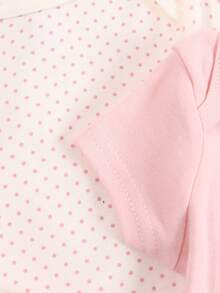 DILAVEL 8件套春夏新款母亲节可爱公主风草莓字母刺绣女宝宝连体衣三角爬行短袖0-9个月宝宝户外服装