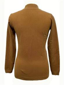 New Autumn/Winter Women's Fashion Basic Solid Color Semi-High Neck Thermal Base Layer Top 2025, Mom Style Versatile Simple Tops For Middle-Aged And Elderly Ladies, Winter Top For Women, Layering Piece, Winter Wardrobe, Timeless Fashion, Elegant Top, Soft Texture, Warm Material, Long Sleeve Shirt, Women's Blouse, Middleaged Women, Office Ladies Sourced From XUEXIFS    Women's Wool Sweater One-Line Seamless Sweater Women's Mock-Neck Sweater Fall Winter Longsleeve Soft Knitted Pullover - 卡其色 - 查看 5