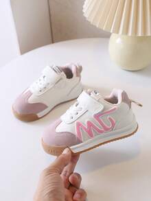 1 par de zapatos deportivos cómodos y de moda con suela de goma antideslizante, zapatos casuales para niños y niñas pequeños para interiores y exteriores, zapatos para gatear de bebé